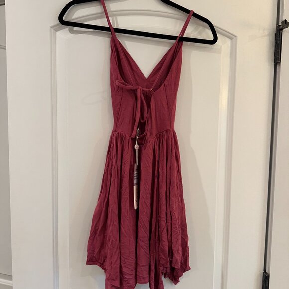 Oh Polly! Dark Pink, Handkerchief Hem, Plunge Neck, Tie Back, Mini Dress - Picture 4 of 9